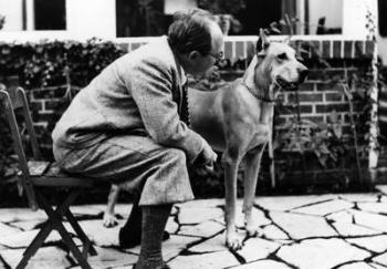 Portrait of German writer Paul Eipper with his dog (b/w photo) | Obraz na stenu