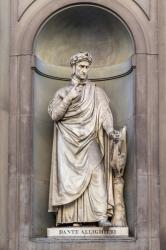 Florence, Florence Province, Tuscany, Italy. Statue in Piazzale degli Uffizi of Florentine poet Durante degli Alighieri, known as Dante, c. 1265-1321. (photo) | Obraz na stenu