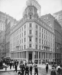Office of J.P. Morgan & Co., New York, c.1900-06 (b/w photo) | Obraz na stenu