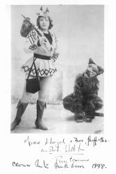 Marie Lloyd (1870-1922) as Dick Whittington in 1898 (b&w photo) | Obraz na stenu