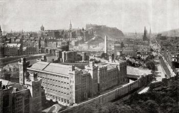 A view of Edinburgh in 1842. From the book "V.R.I. Her Life and Empire" by The Marquis of Lorne, K.T. now his grace The Duke of Argyll. | Obraz na stenu