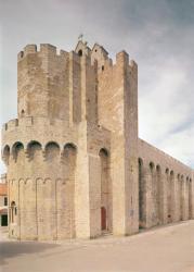The church of Les Saintes-Maries-de-la-Mer (photo) | Obraz na stenu