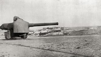 General view of Melilla, Spanish possession in North Africa, from the Fort of Camels, c.1914. | Obraz na stenu