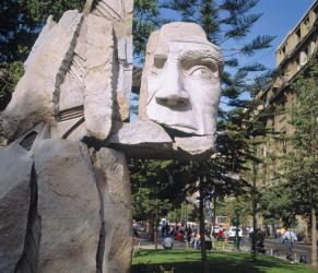 Monument to Indigenous Peoples (photo) | Obraz na stenu