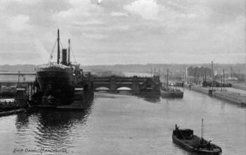 Manchester Ship Canal, c.1910 (litho) (b/w photo) | Obraz na stenu
