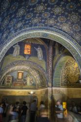Interior of the 5th century mausoleum, Mausoleo di Galla Placidia: Mosaic of The Good Shepherd, Ravenna, Ravenna Province, Italy (photo) | Obraz na stenu