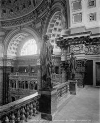 Library of Congress, gallery of the Rotunda, c.1900 (b/w photo) | Obraz na stenu