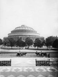 The Royal Albert Hall, London, c.1880's (b/w photo) | Obraz na stenu