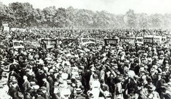 Great Votes for Women demonstration in Hyde Park, 21st June 1908 (b/w photo) | Obraz na stenu