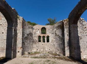 Albania. Butrint or Buthrotum archeological site; a UNESCO World Heritage Site. The Great Basilica. Interior. (photo) | Obraz na stenu